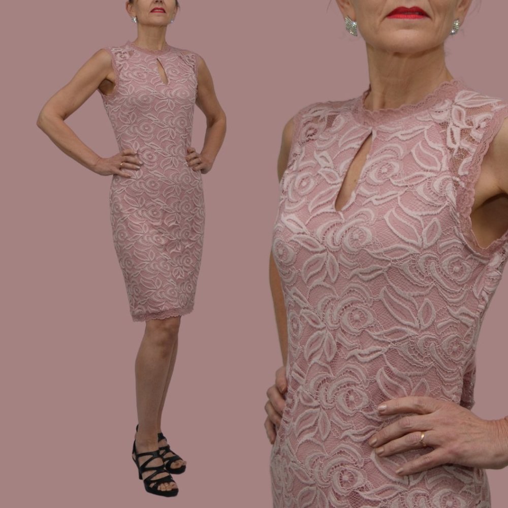 PattyBoutik | Keyhole Neckline Floral Lace Sheath Dress | Size L | Pink